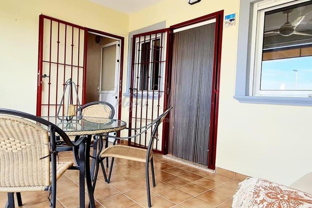 Agreable Appartement Avec Piscine Commune ซานเปรโดเดลปีนาตาร์ ภายนอก รูปภาพ