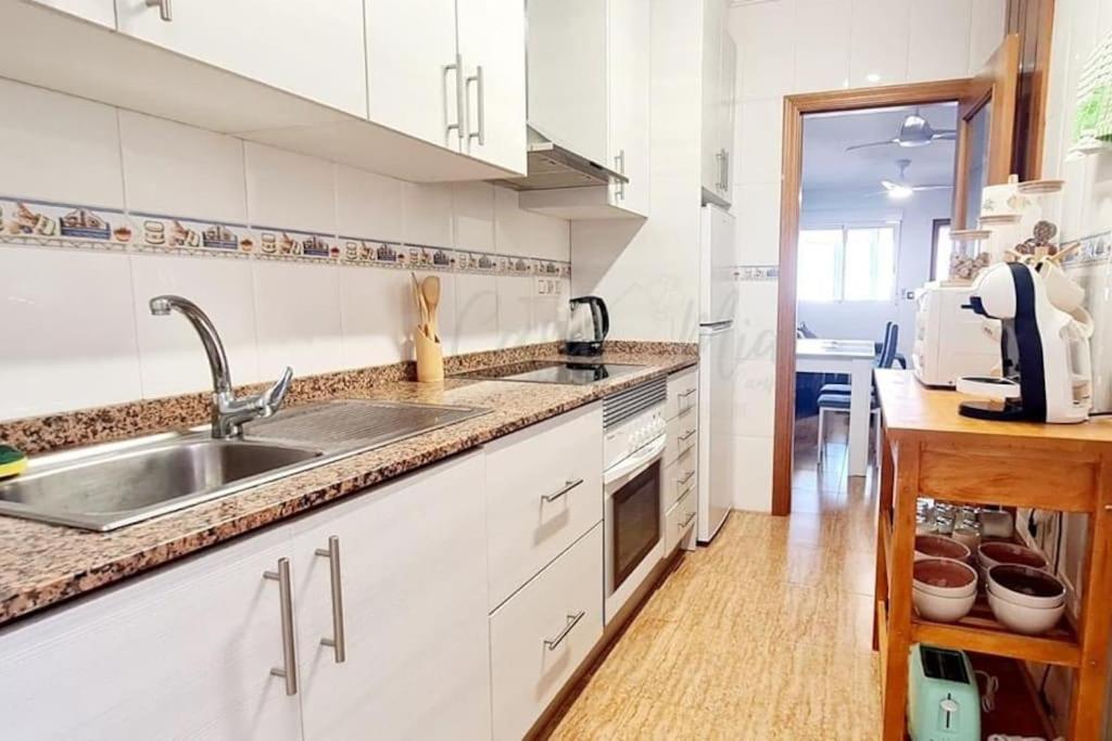 Agreable Appartement Avec Piscine Commune ซานเปรโดเดลปีนาตาร์ ภายนอก รูปภาพ